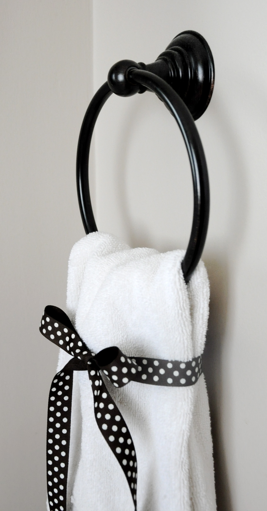 » HandTowel Ribbon