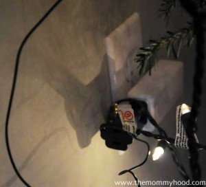 tree-light-ornament-plug